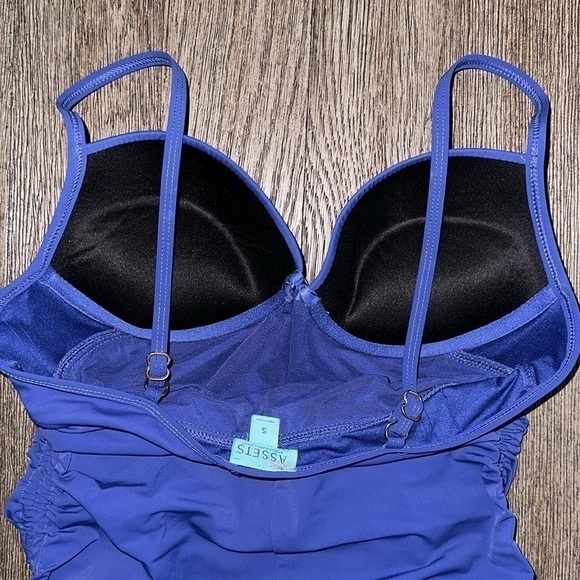 Assets by Spanx One-piece Shirred Underwire Push up Power Swimsuit Dress - Picture 7 of 12